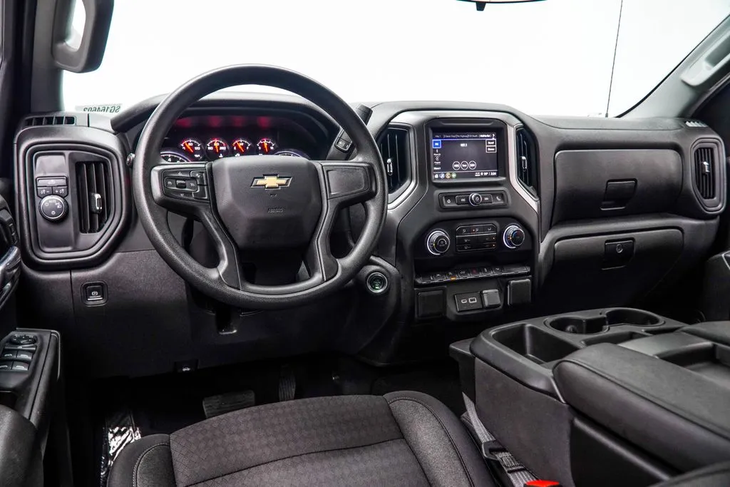 2025 Chevrolet Silverado 1500 Custom, photo 4
