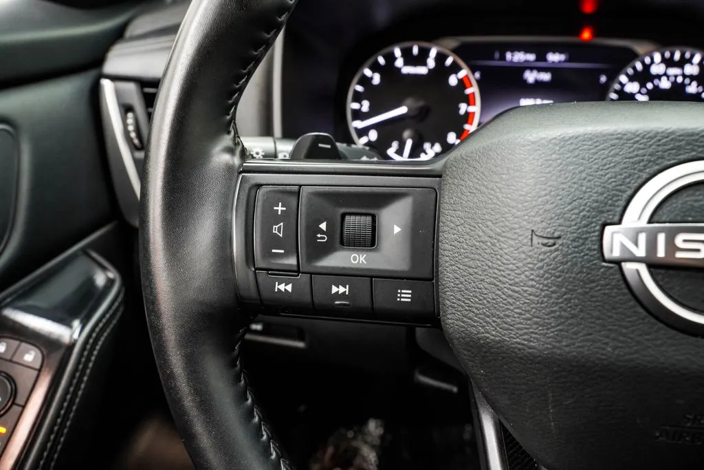 2025 Nissan Rogue SV, photo 29