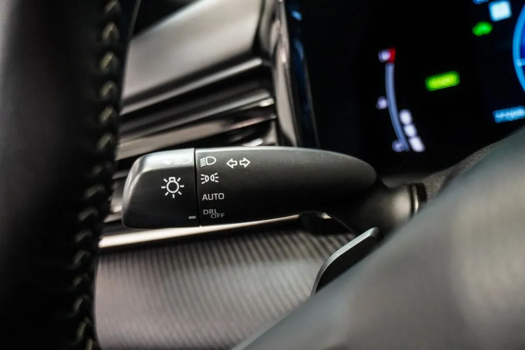 2025 Toyota Camry SE, photo 17