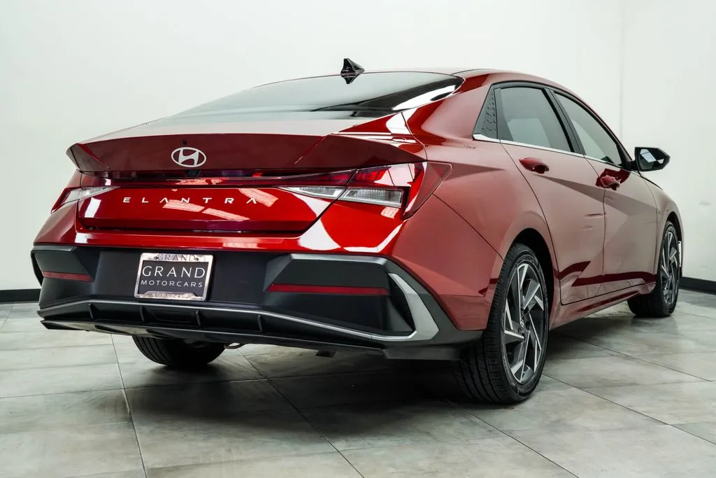 2024 Hyundai Elantra SEL, photo 12