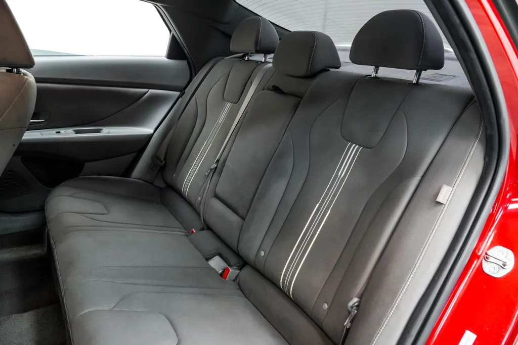 2024 Hyundai Elantra SEL, photo 17