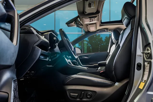 2019 Toyota RAV4 Limited, photo 32