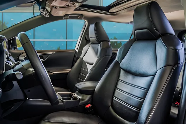 2019 Toyota RAV4 Limited, photo 30