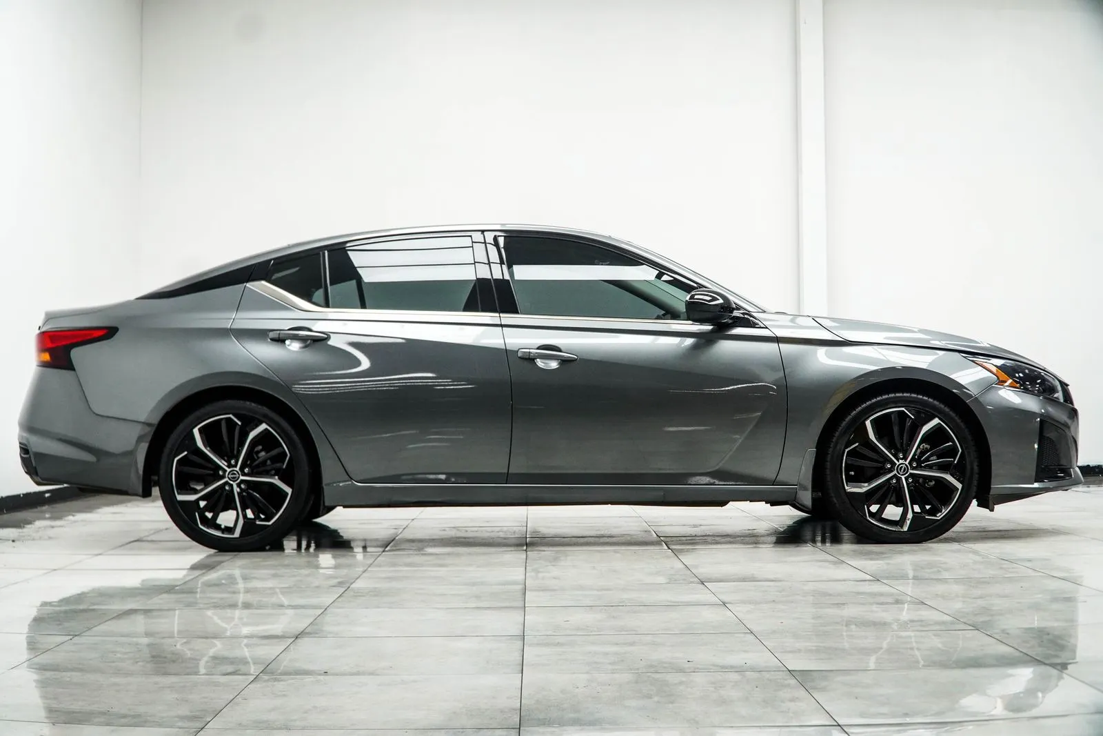 2023 Nissan Altima 2.5 SR, photo 6