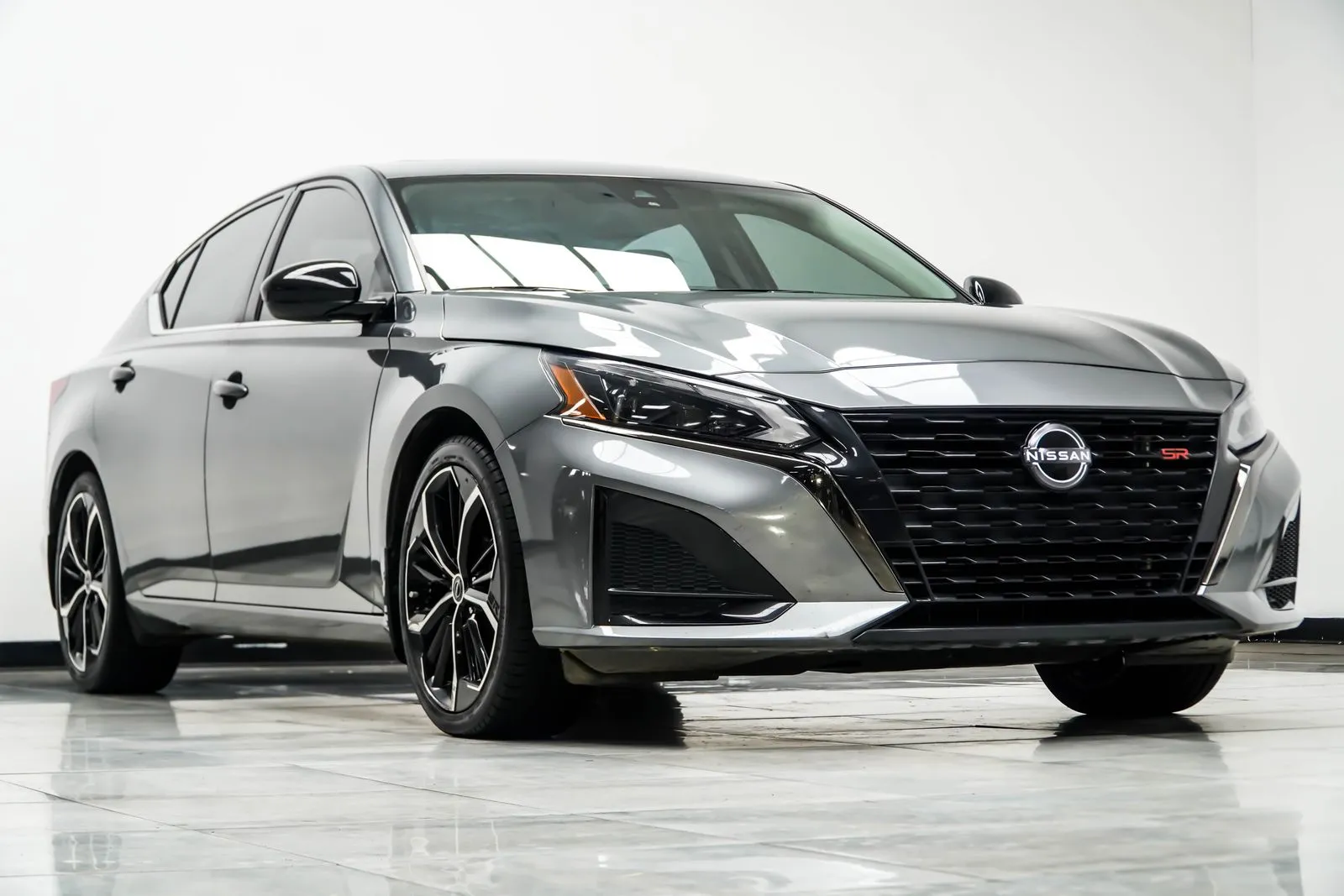 2023 Nissan Altima 2.5 SR, photo 3