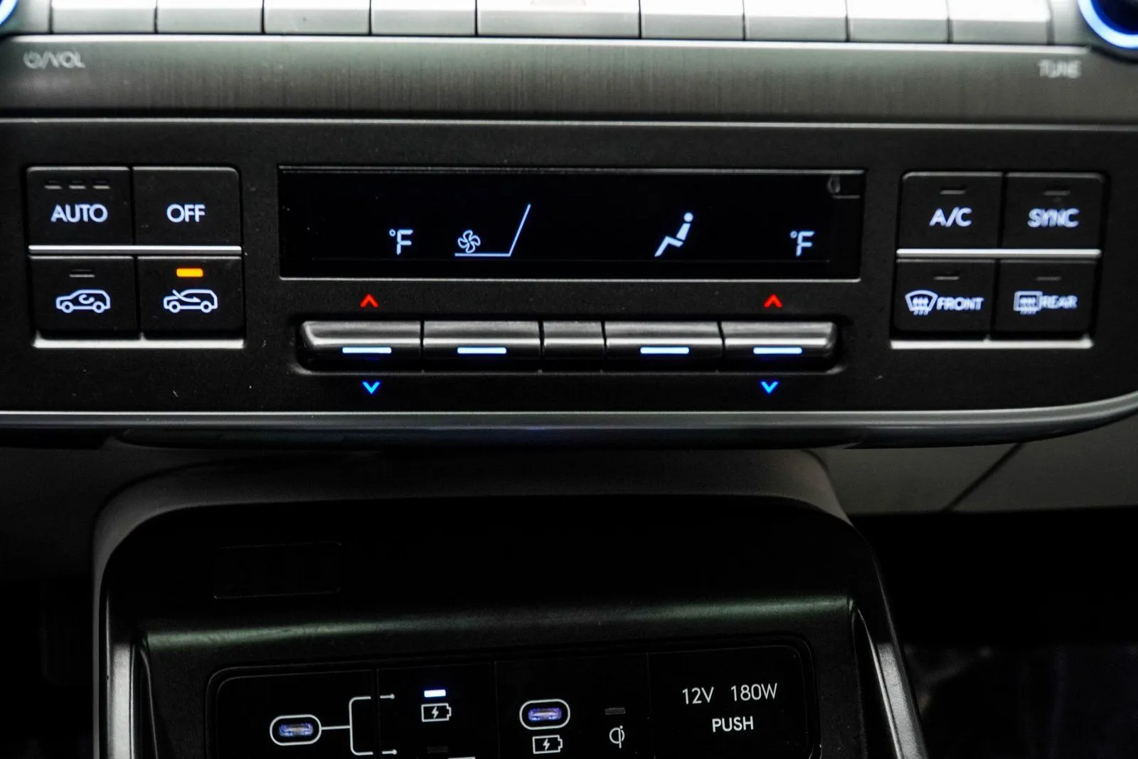 2024 Hyundai Kona Limited, photo 18