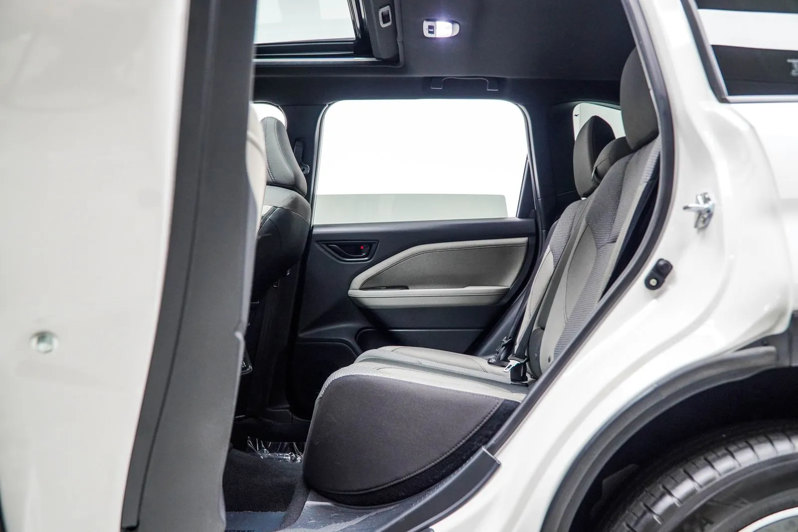2025 Subaru Forester Premium, photo 33