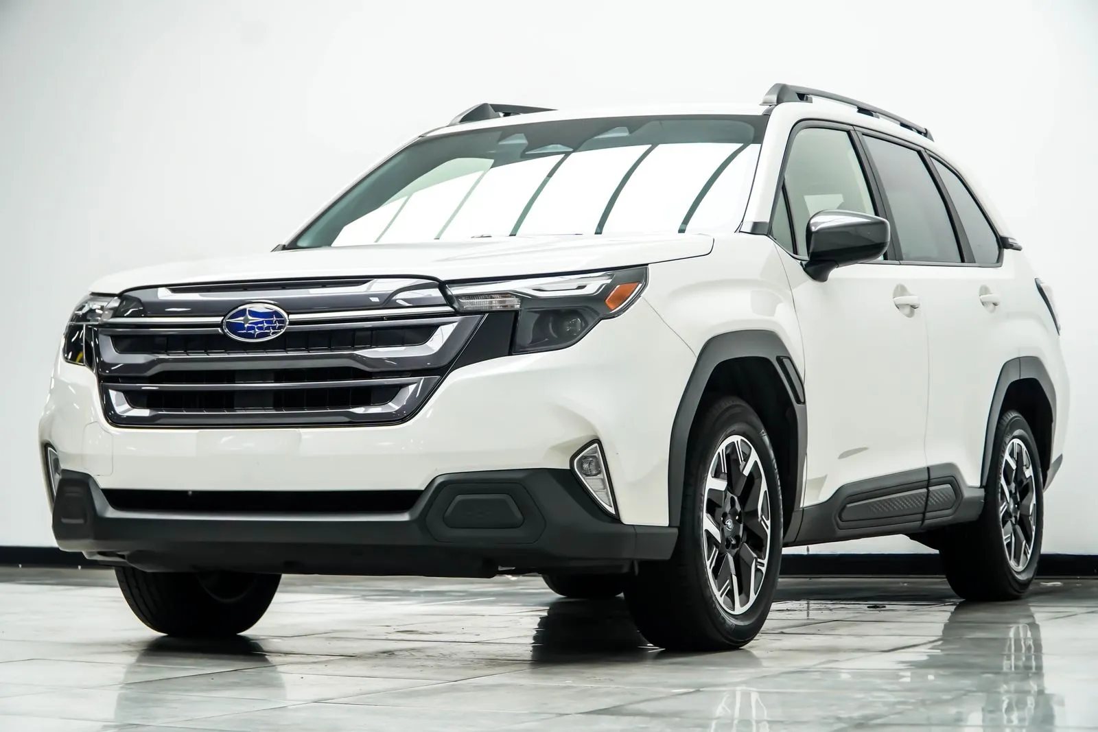 2025 Subaru Forester Premium, photo 8