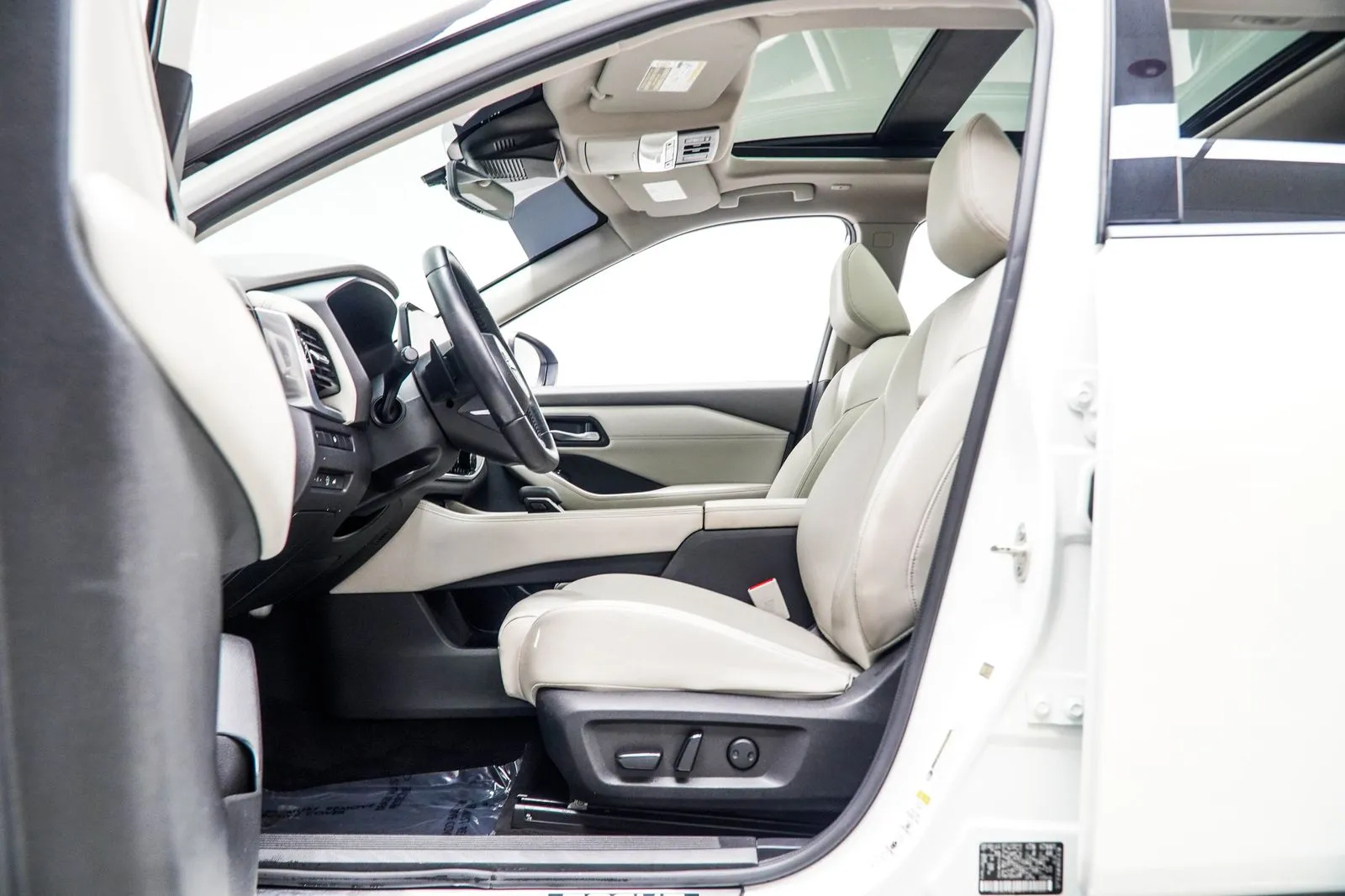 2023 Nissan Rogue SL, photo 32