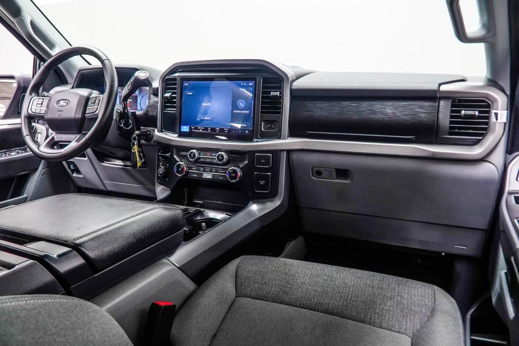 2025 Ford F-150 XLT, photo 14