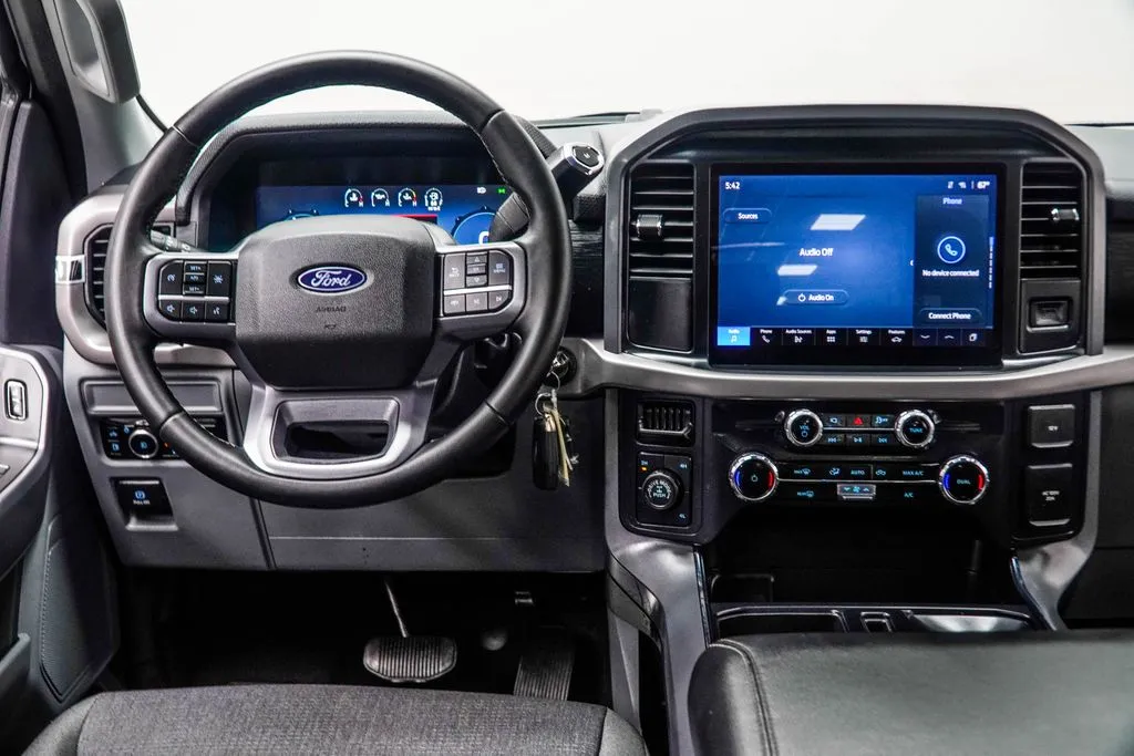 2025 Ford F-150 XLT, photo 12