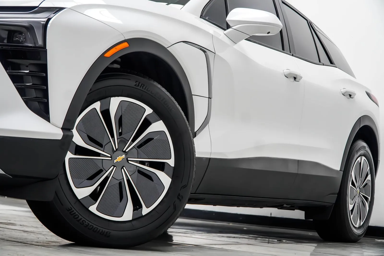 2024 Chevrolet Blazer EV LT, photo 2