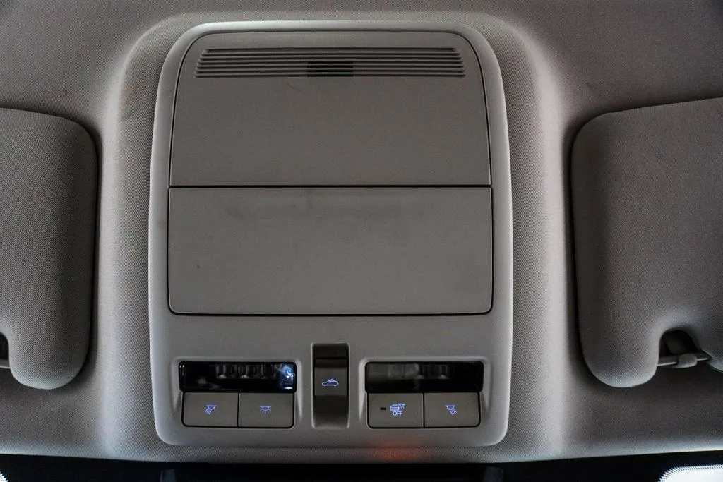 2025 Mazda CX-90 PHEV Premium, photo 28