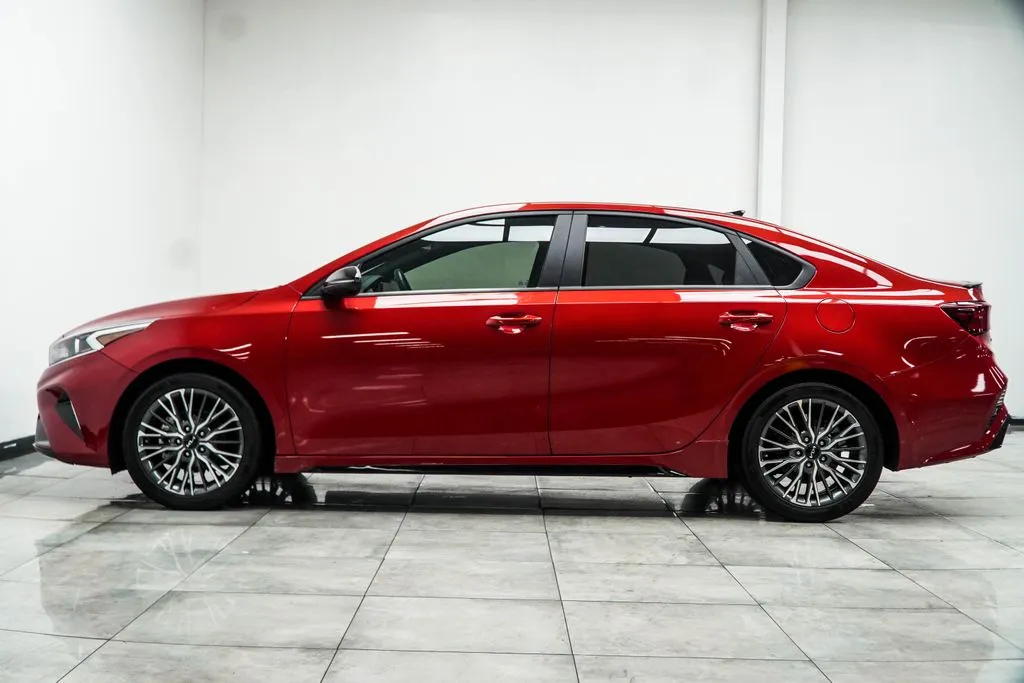2024 Kia Forte GT-Line, photo 8