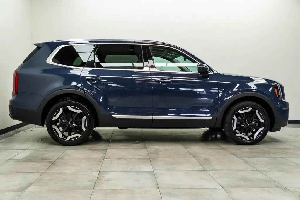 2024 Kia Telluride S, photo 6