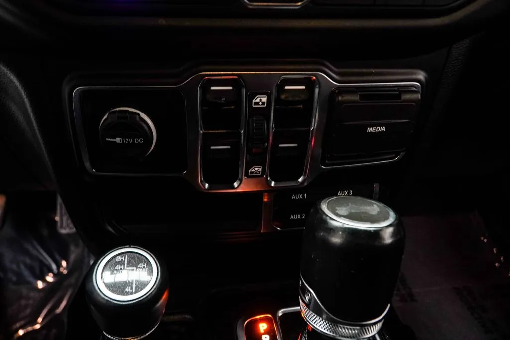 2023 Jeep Wrangler Sahara 4xe, photo 23