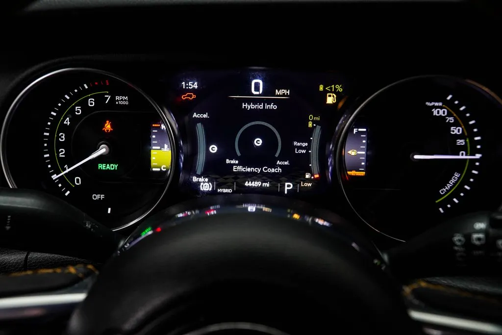 2023 Jeep Wrangler Sahara 4xe, photo 33