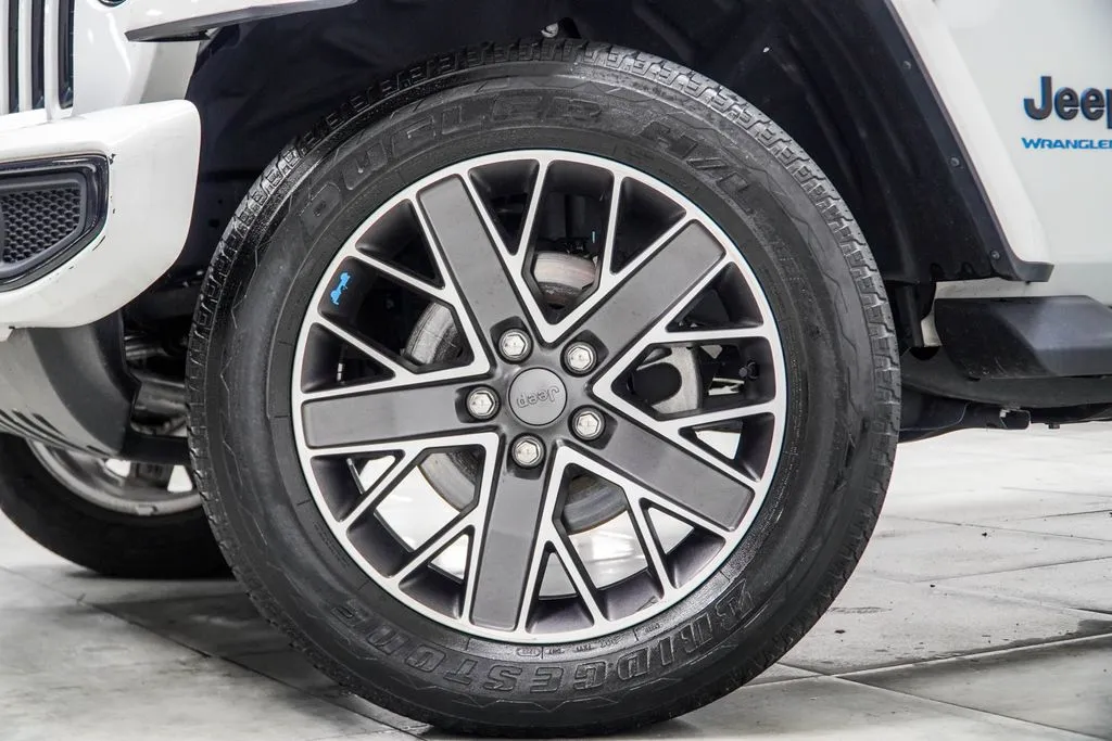 2023 Jeep Wrangler Sahara 4xe, photo 5