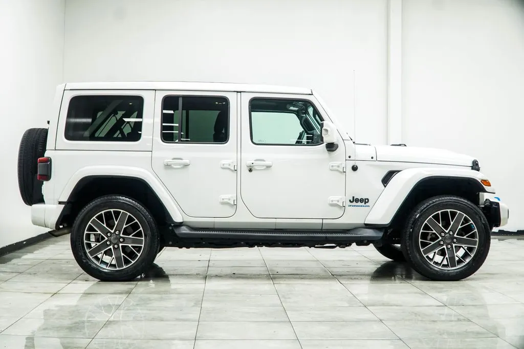 2023 Jeep Wrangler Sahara 4xe, photo 7