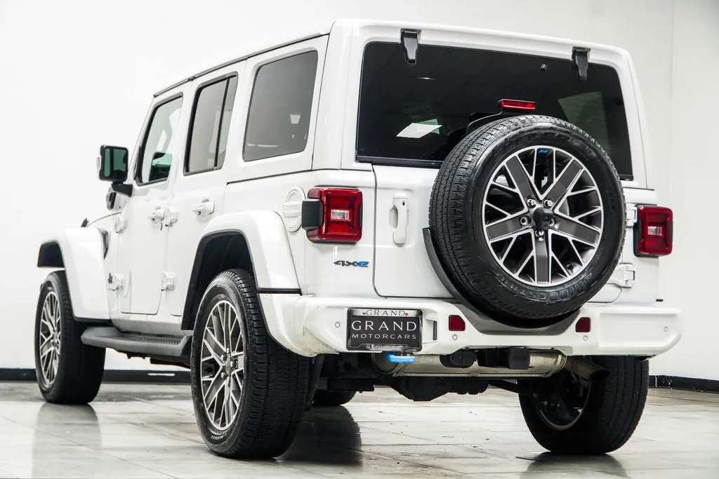 2023 Jeep Wrangler Sahara 4xe, photo 11