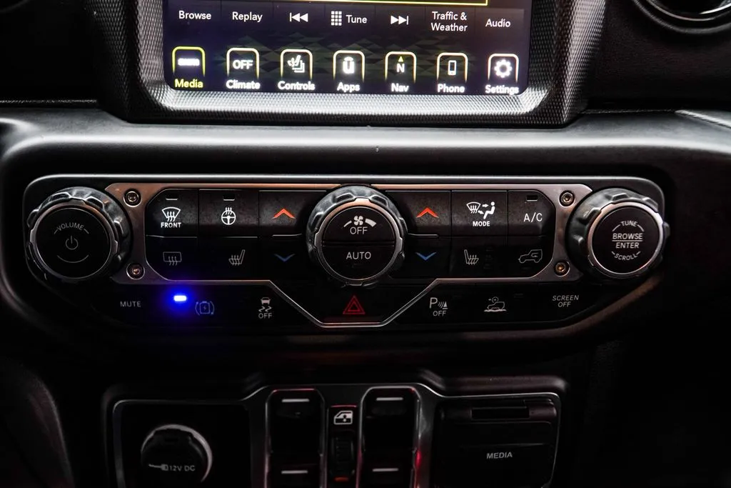 2023 Jeep Wrangler Sahara 4xe, photo 25