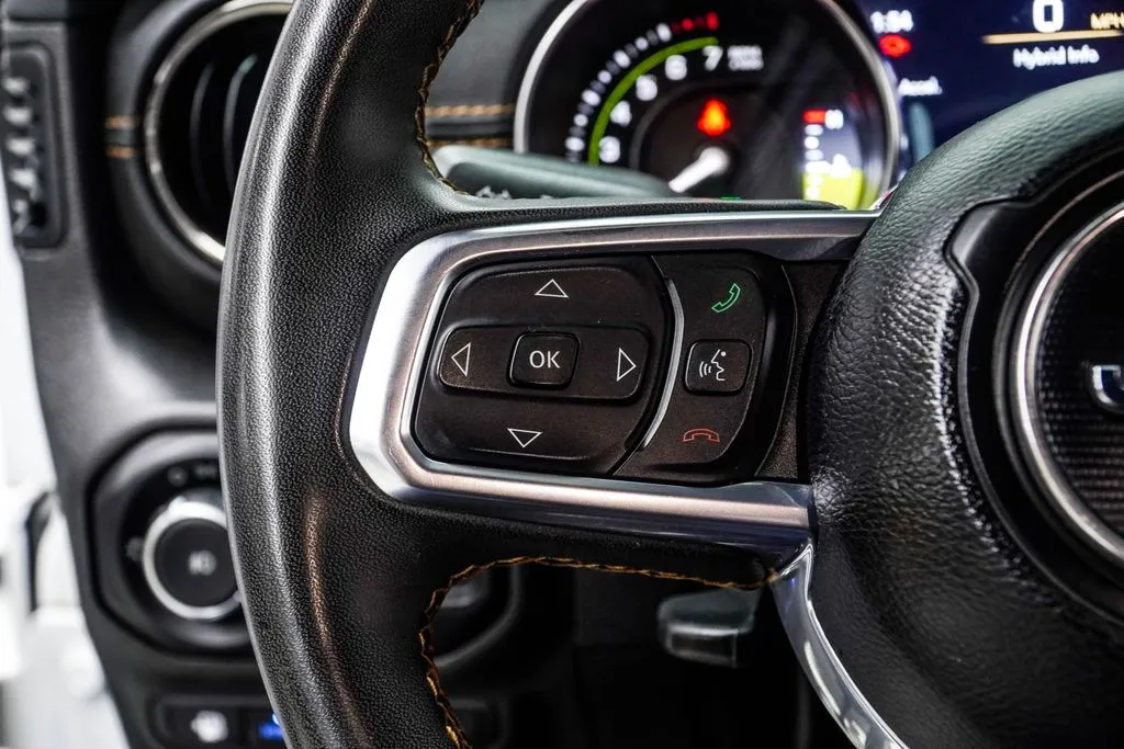 2023 Jeep Wrangler Sahara 4xe, photo 32