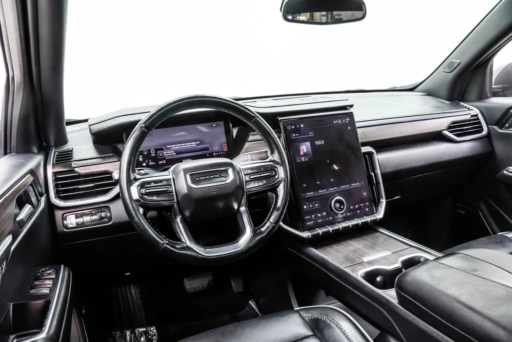 2024 GMC Acadia Denali, photo 2