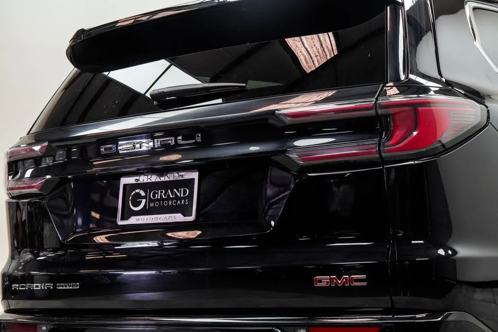 2024 GMC Acadia Denali, photo 11