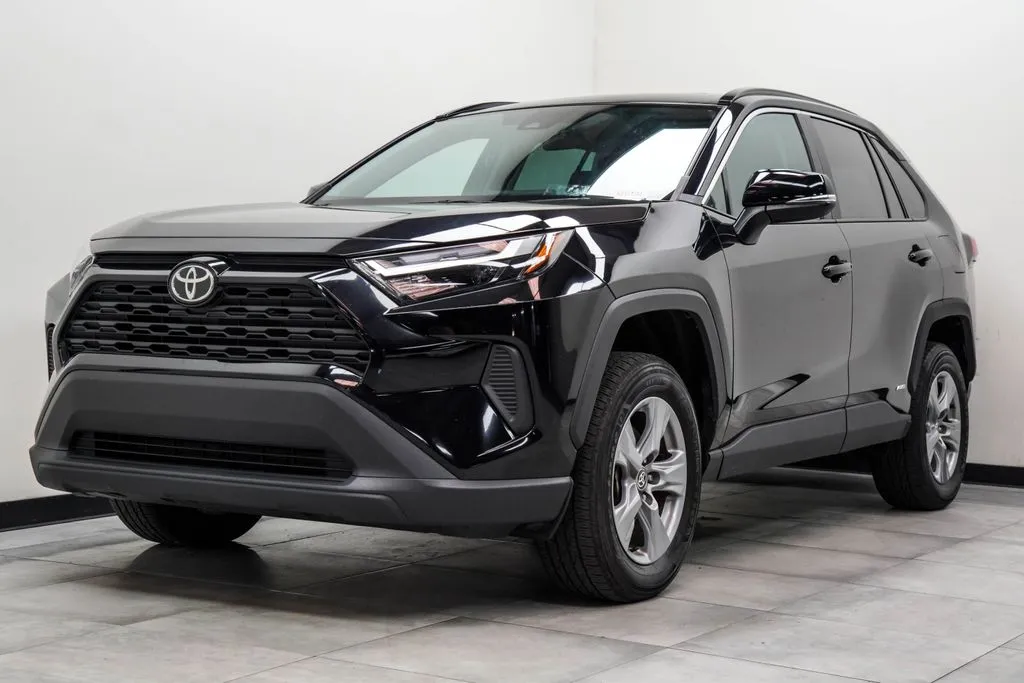 2025 Toyota RAV4 Hybrid XLE, photo 8