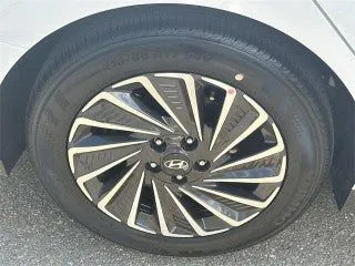2025 Hyundai Sonata Hybrid SEL, photo 16