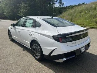 2025 Hyundai Sonata Hybrid SEL, photo 2