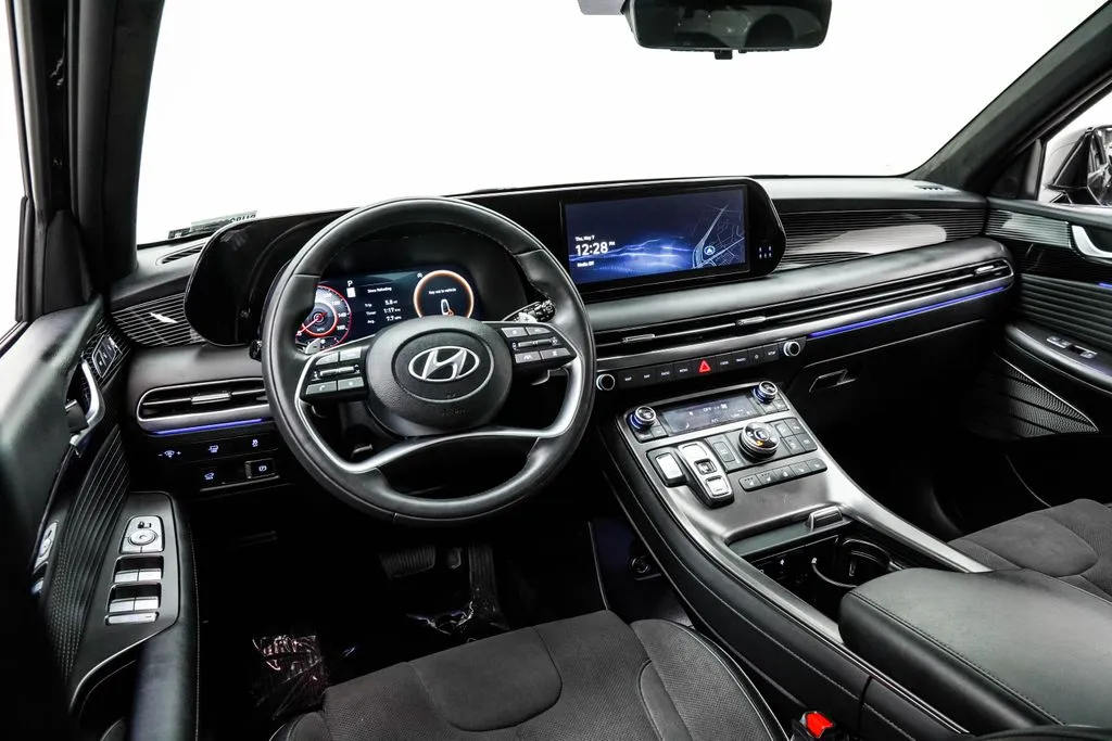 2025 Hyundai Palisade Calligraphy Night Edition, photo 2