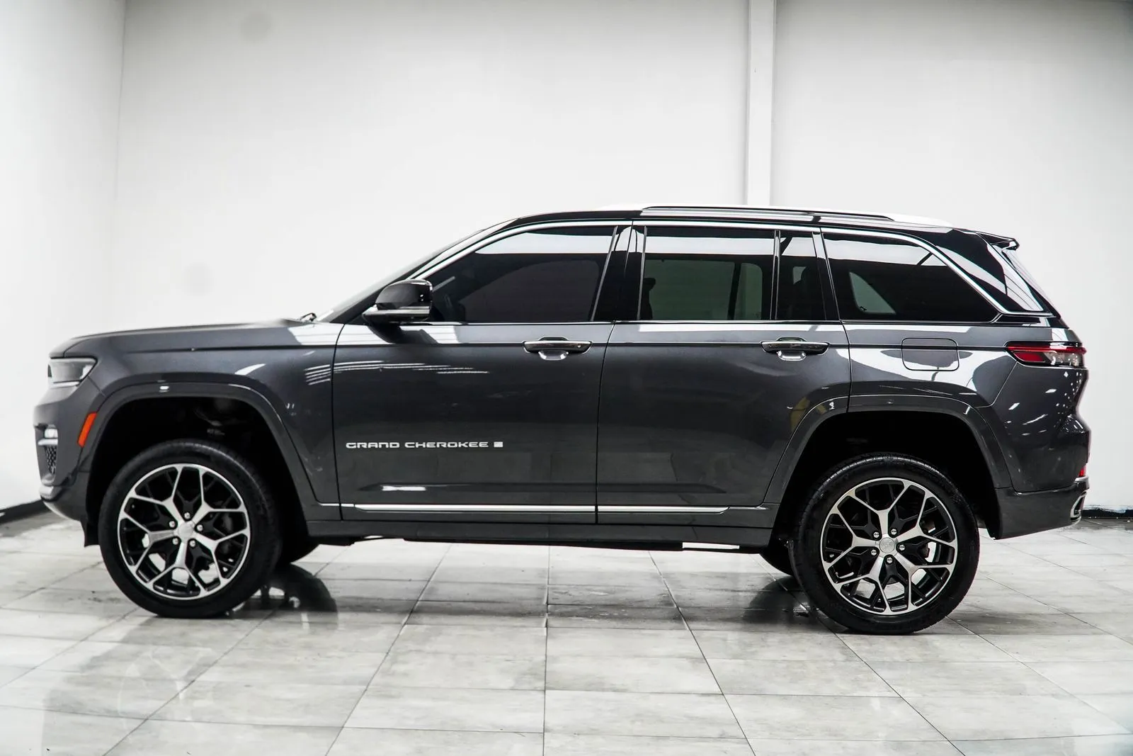 2022 Jeep Grand Cherokee Summit Reserve, photo 8