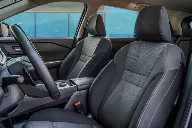 2025 Nissan Rogue SV, photo 26
