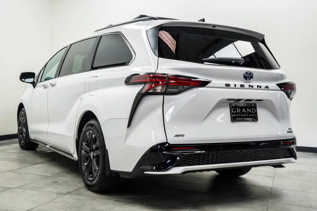 2024 Toyota Sienna XSE, photo 10