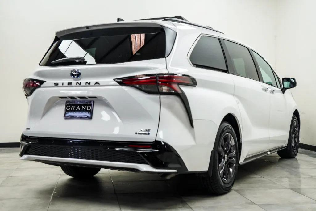 2024 Toyota Sienna XSE, photo 11