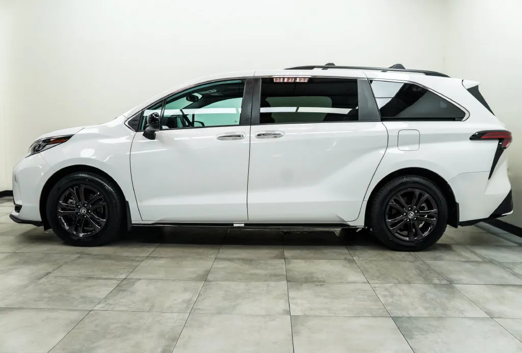 2024 Toyota Sienna XSE, photo 7