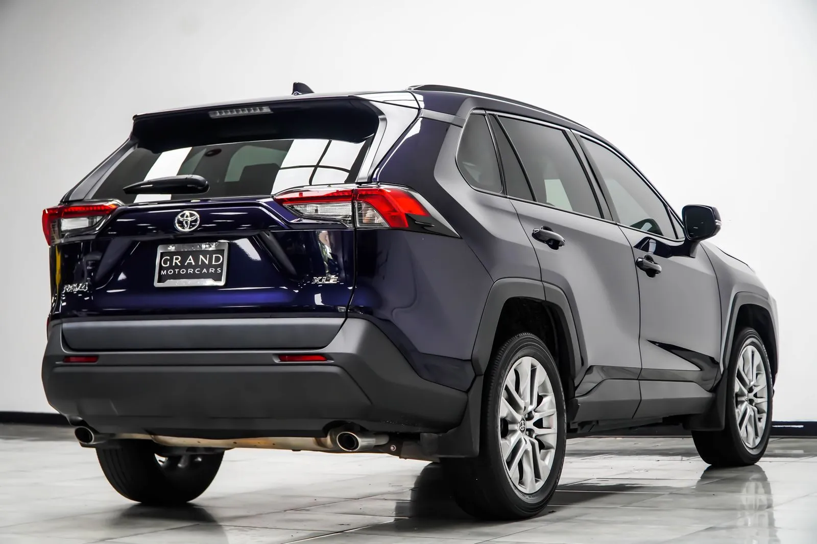 2024 Toyota RAV4 XLE Premium, photo 11