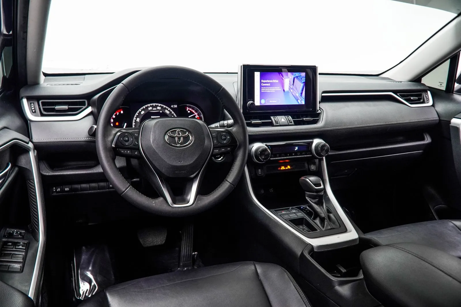 2024 Toyota RAV4 XLE Premium, photo 14
