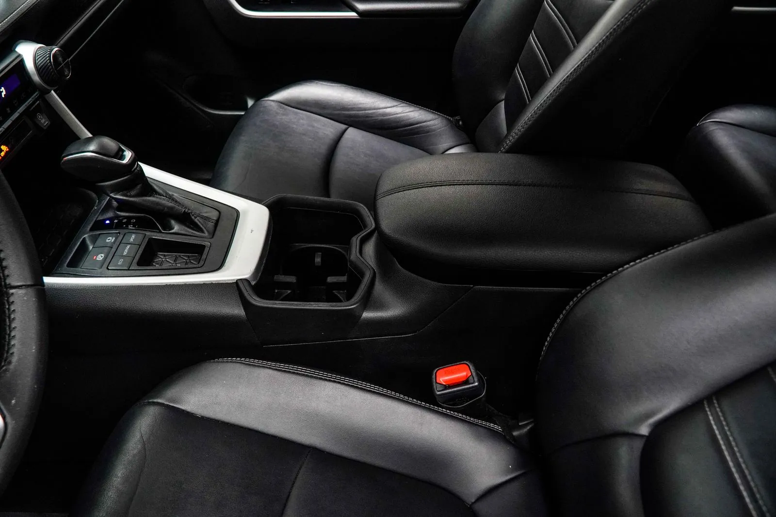 2024 Toyota RAV4 XLE Premium, photo 18