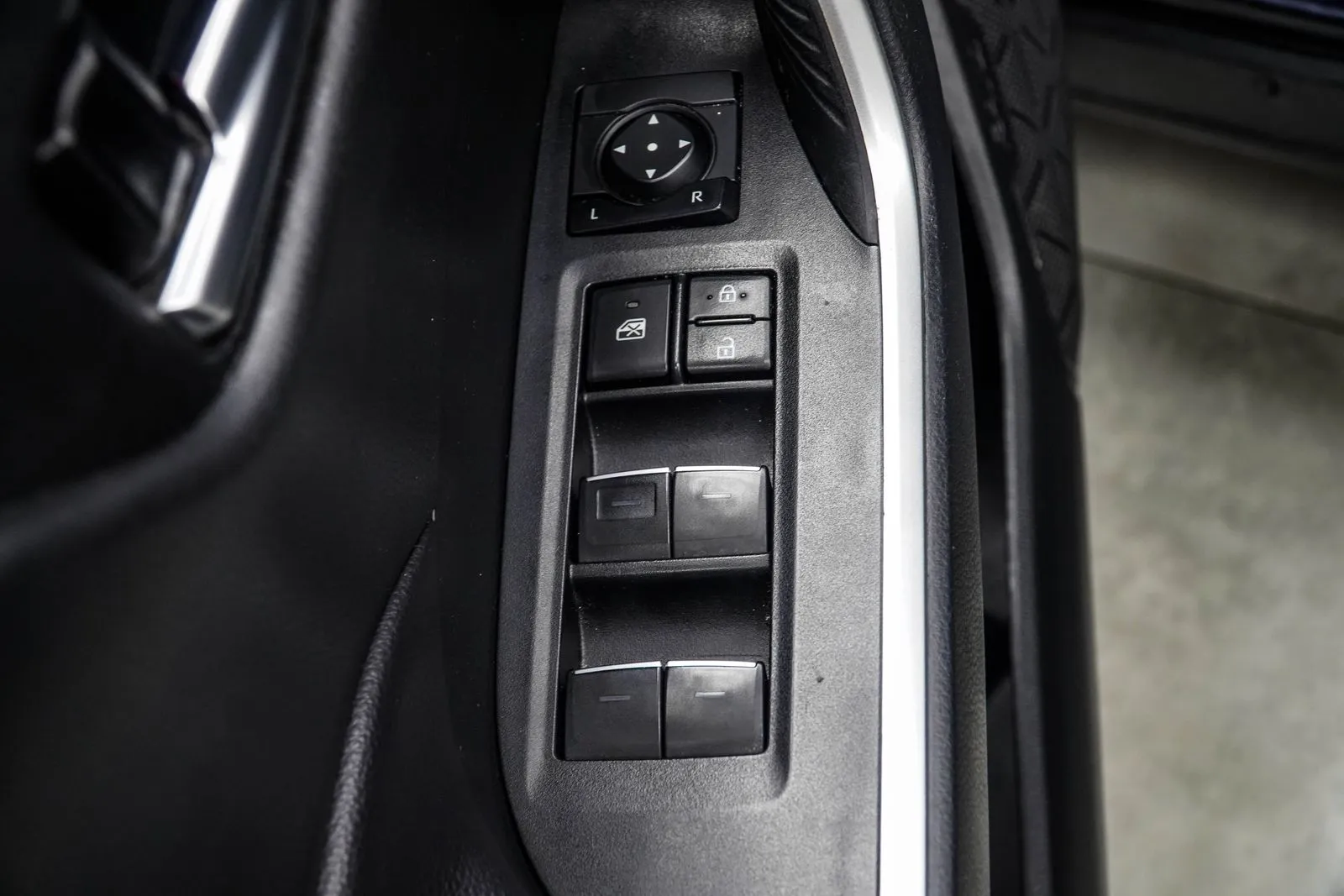 2024 Toyota RAV4 XLE Premium, photo 28