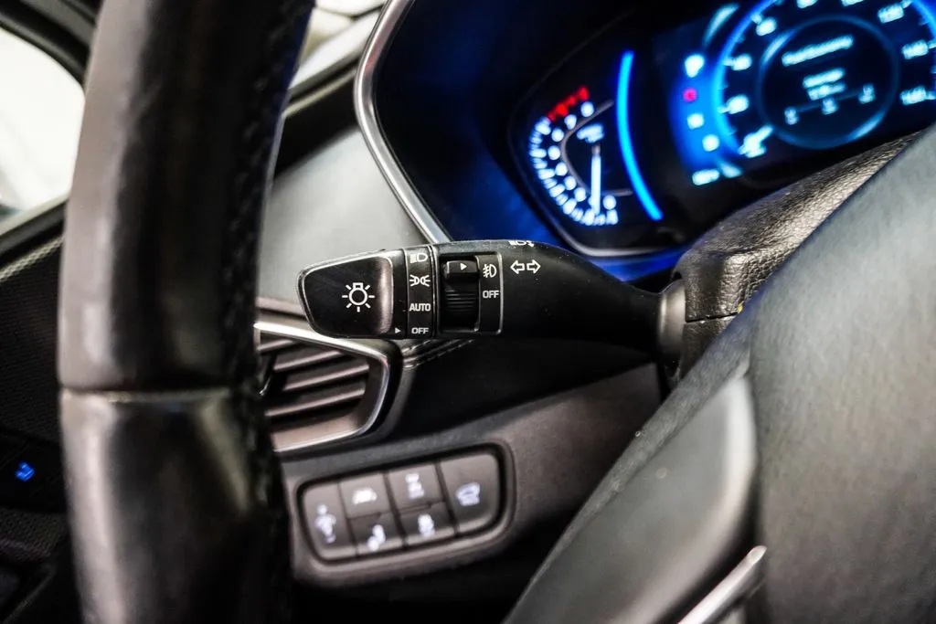 2020 Hyundai Santa Fe Limited, photo 16