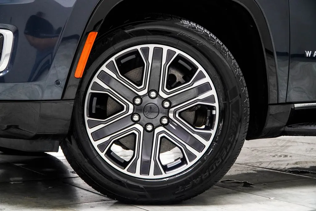 2023 Jeep Wagoneer L Series II, photo 2