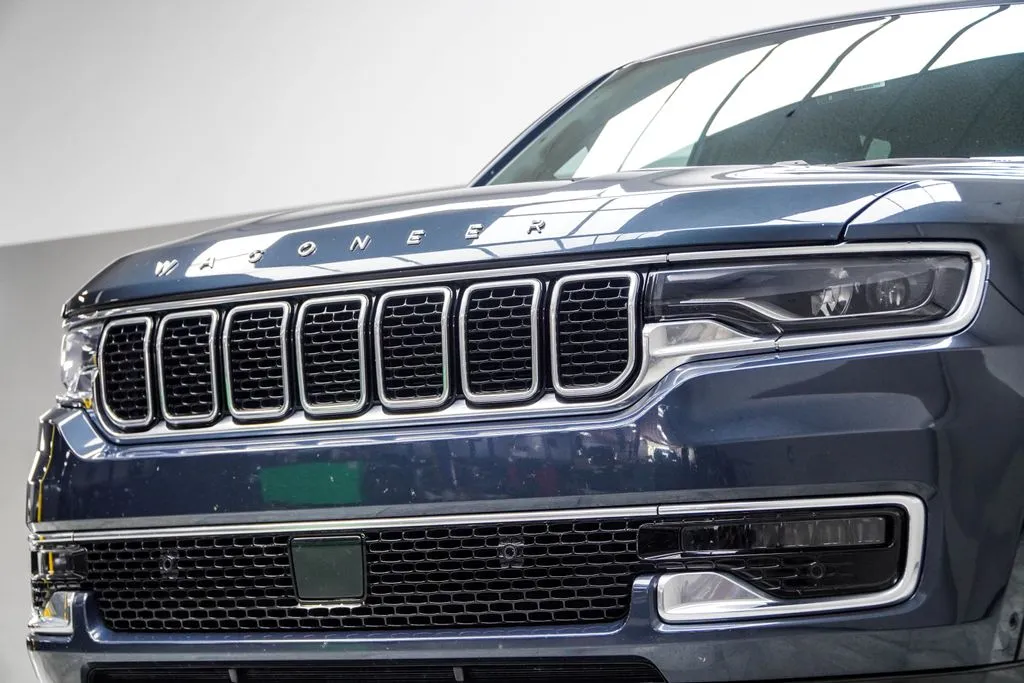 2023 Jeep Wagoneer L Series II, photo 1