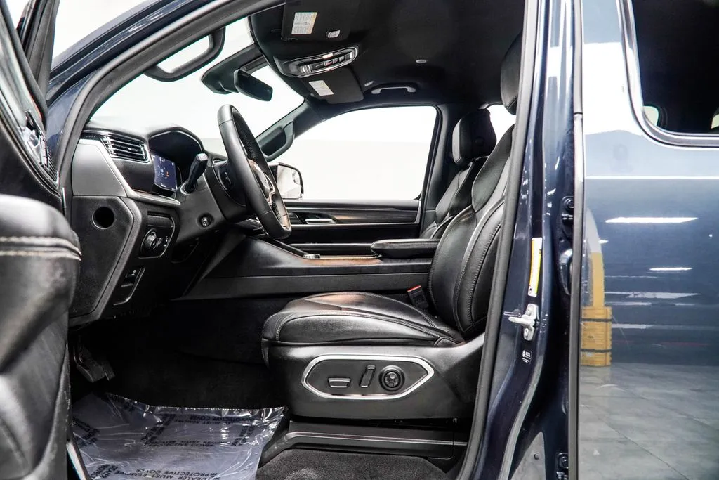 2023 Jeep Wagoneer L Series II, photo 30