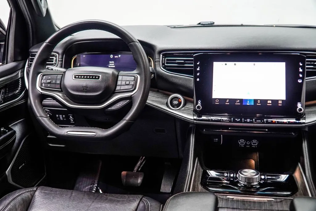 2023 Jeep Wagoneer L Series II, photo 13