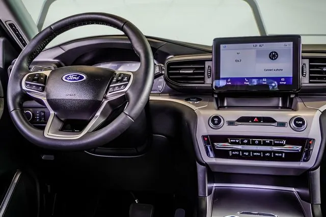 2024 Ford Explorer XLT, photo 12