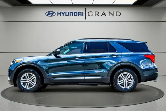 2024 Ford Explorer XLT, photo 2