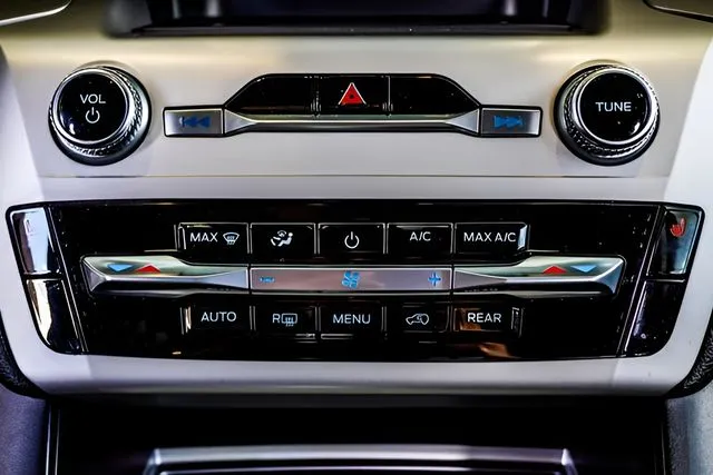 2024 Ford Explorer XLT, photo 16
