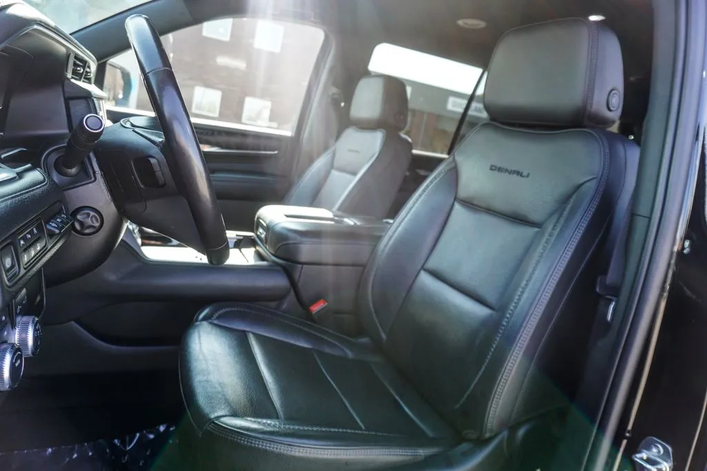 2023 GMC Yukon Denali, photo 4